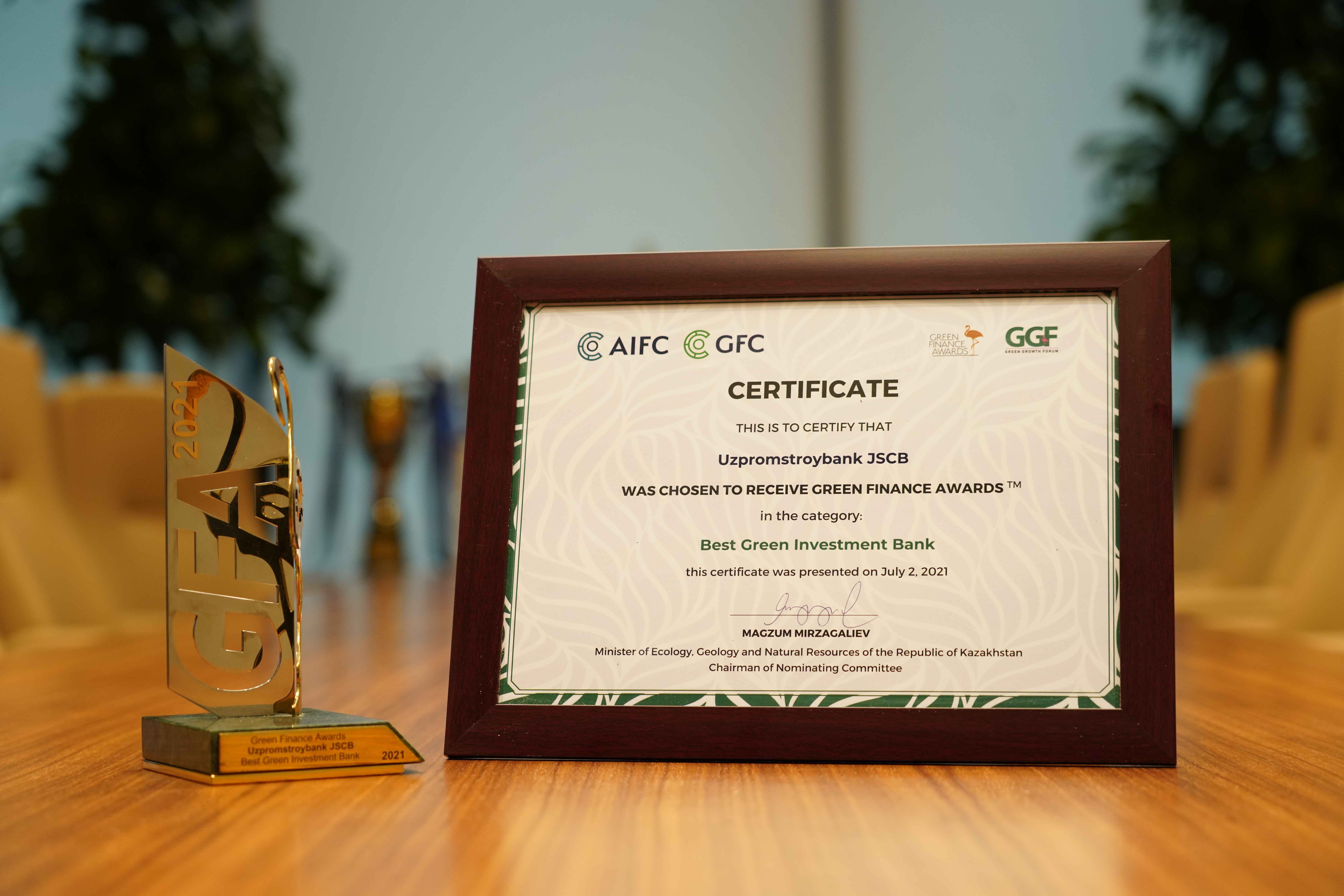 Сертификат по номинации «Лучший зеленый инвестиционный банк» от “Green Finance Awards”       (2021) Sertificate